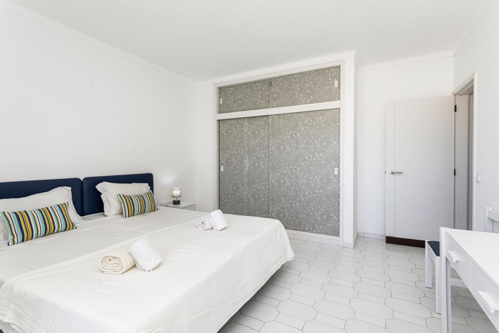 The Albufeira Concierge - Pool & Sunset Balconies Apartment Luaran gambar
