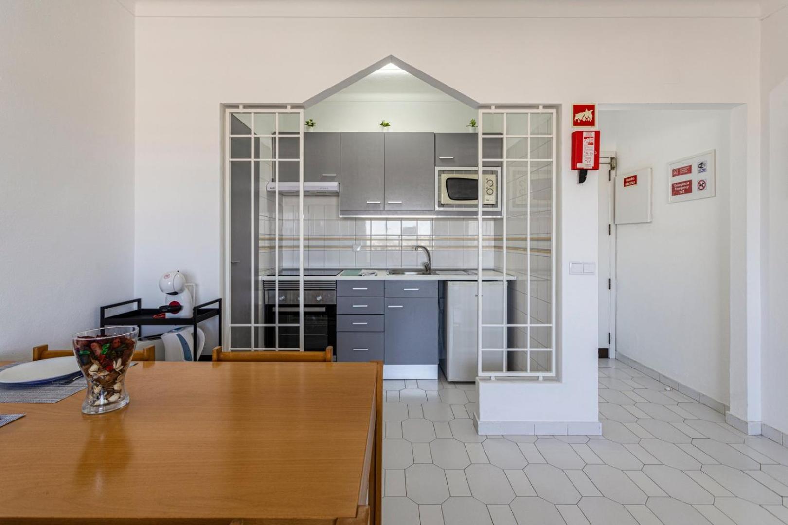 The Albufeira Concierge - Pool & Sunset Balconies Apartment Luaran gambar