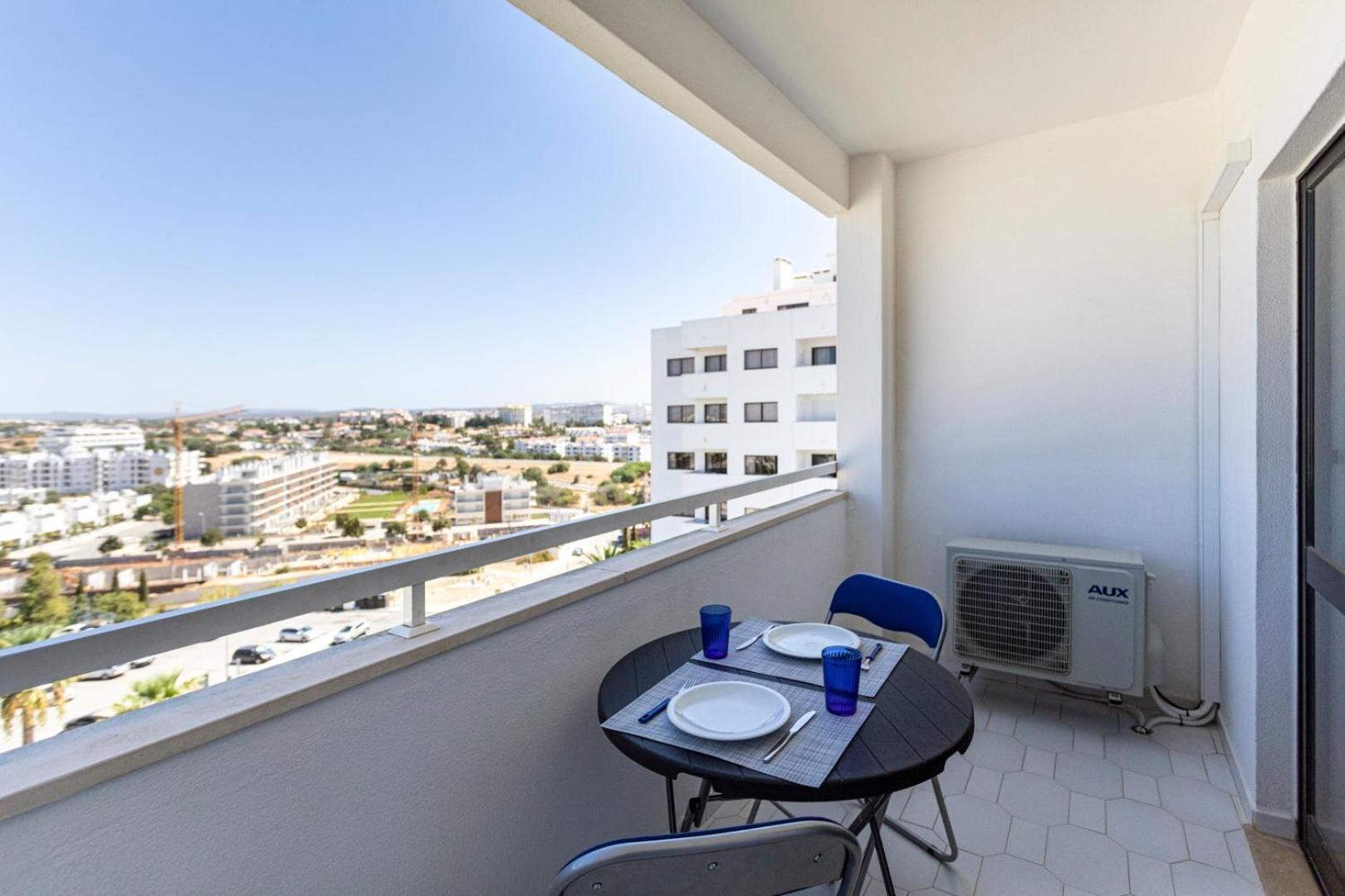 The Albufeira Concierge - Pool & Sunset Balconies Apartment Luaran gambar