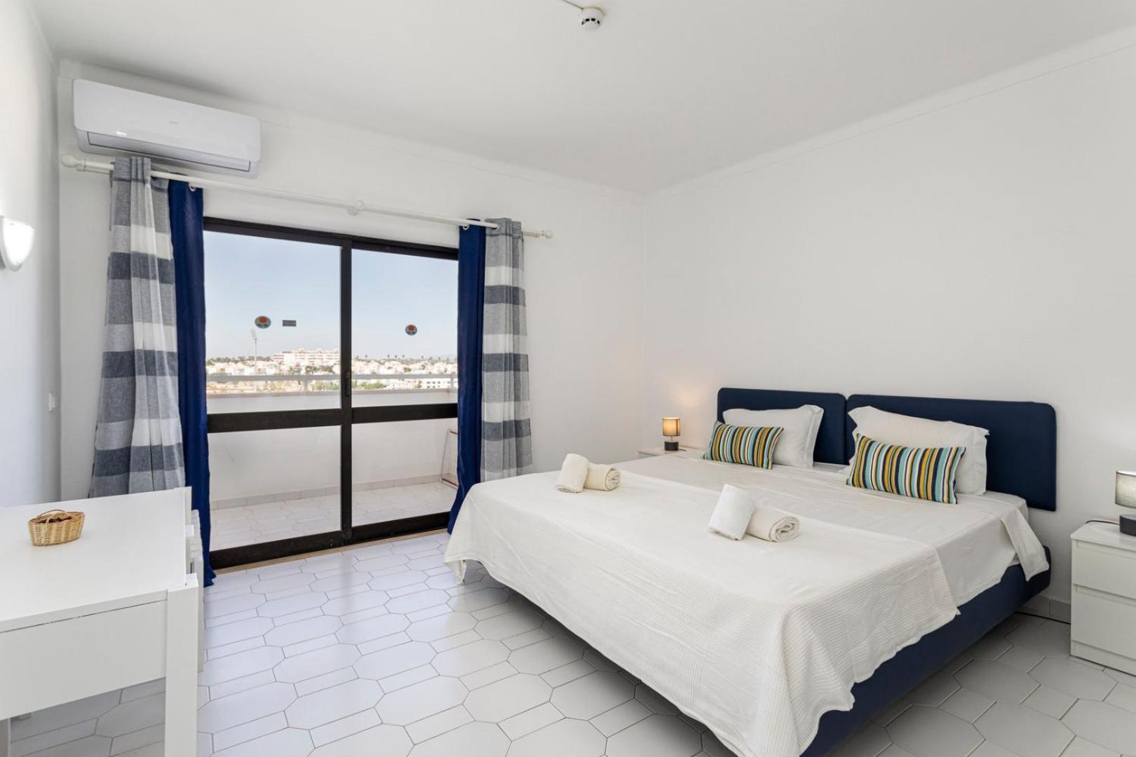The Albufeira Concierge - Pool & Sunset Balconies Apartment Luaran gambar