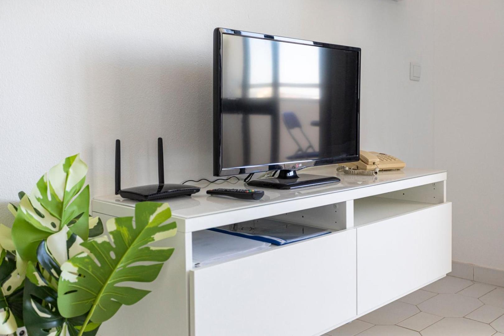 The Albufeira Concierge - Pool & Sunset Balconies Apartment Luaran gambar