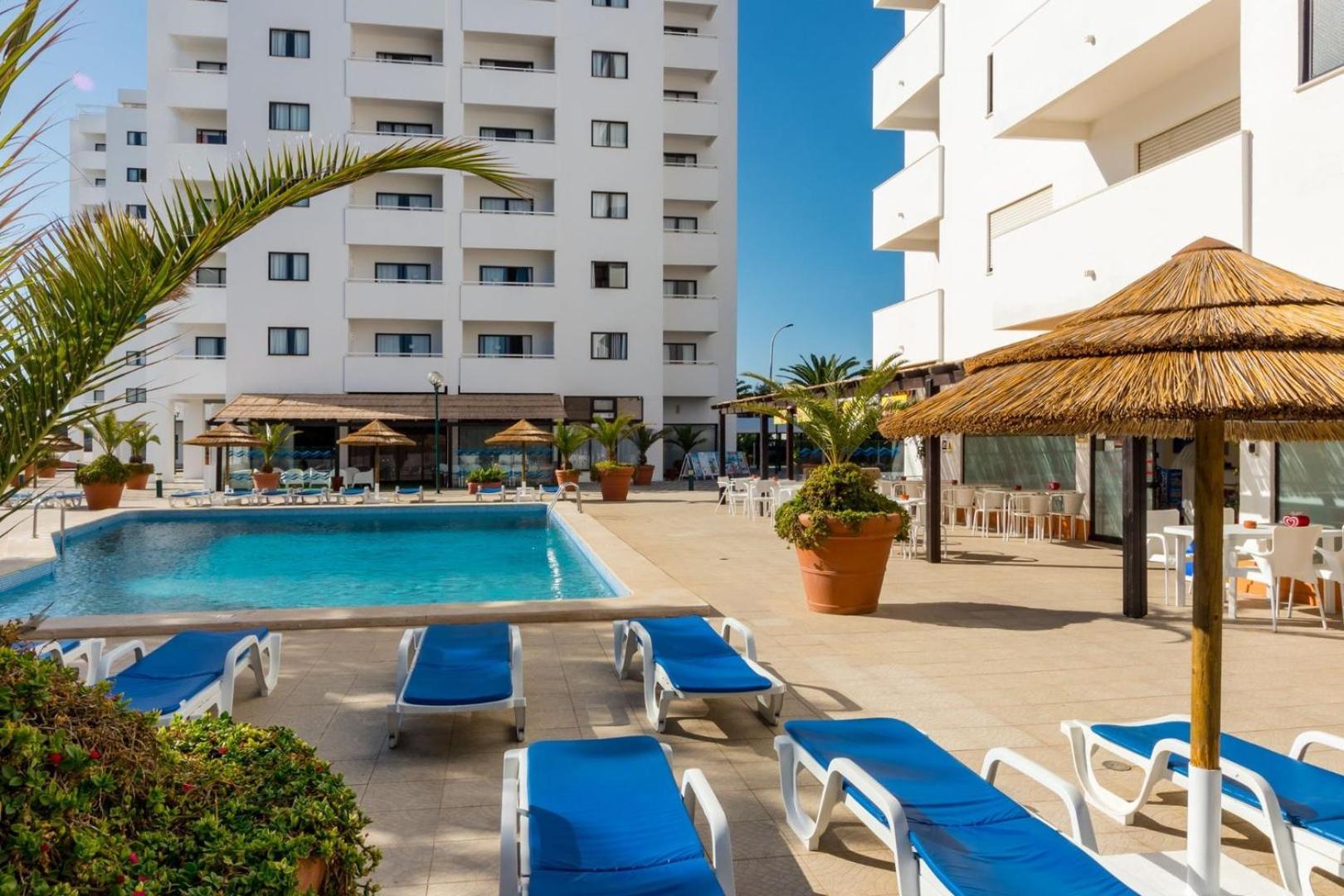 The Albufeira Concierge - Pool & Sunset Balconies Apartment Luaran gambar